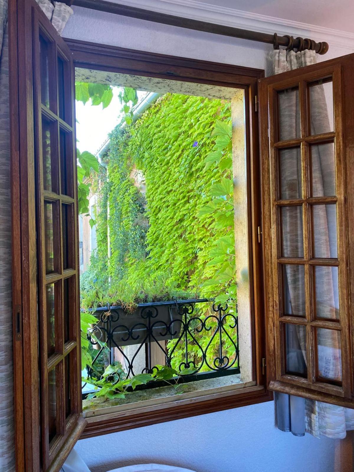 La Passiflore Vergèze Dış mekan fotoğraf